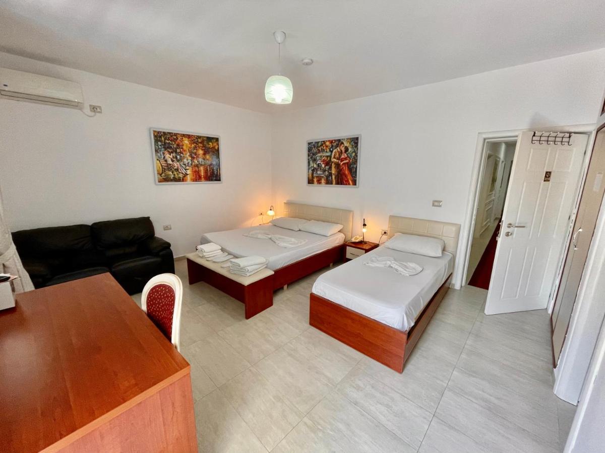 Vila Ada Hotel Тирана Экстерьер фото