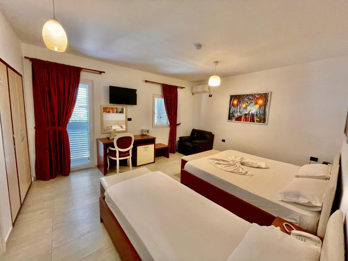 Vila Ada Hotel Тирана Экстерьер фото