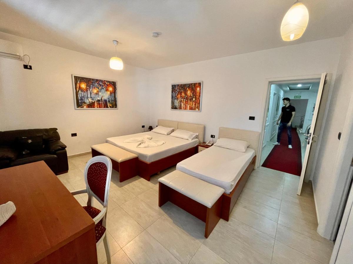 Vila Ada Hotel Тирана Экстерьер фото